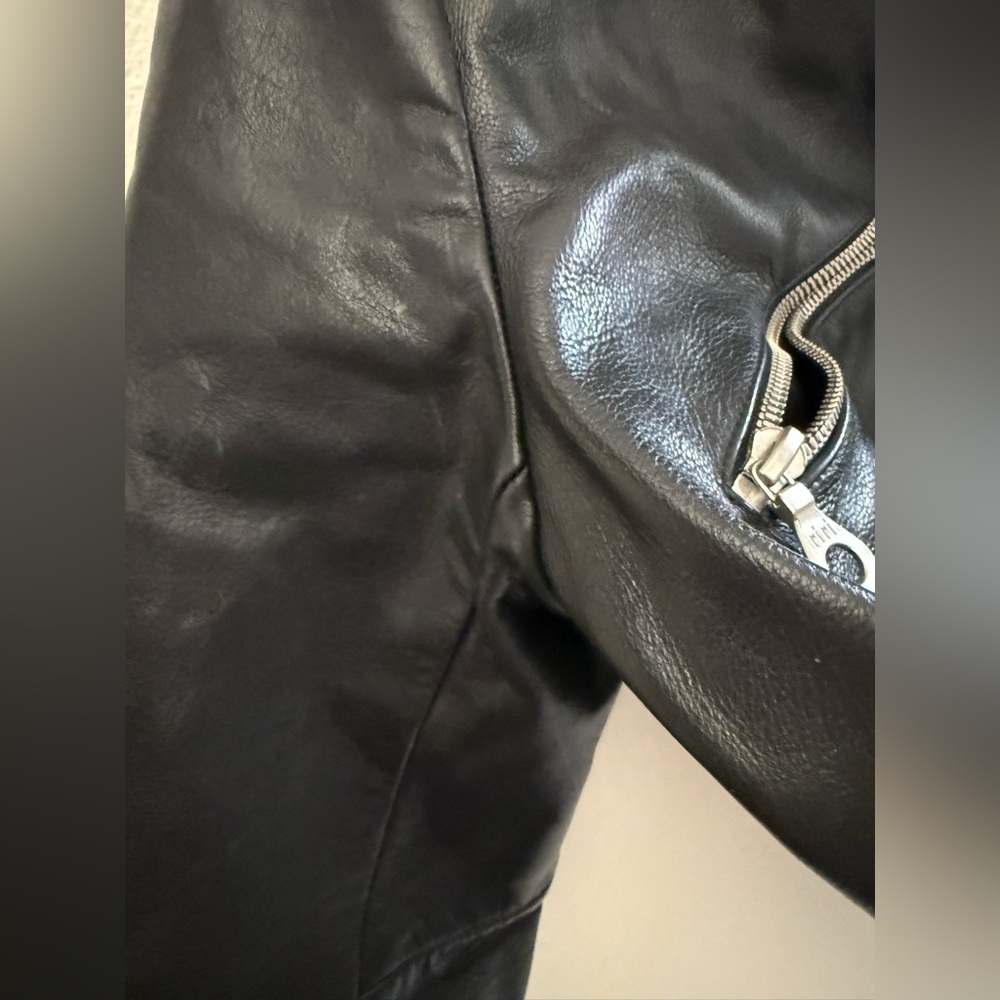 Milwaukee Black Moto Leather Jacket Women's Size Large - Picture 9 of 10